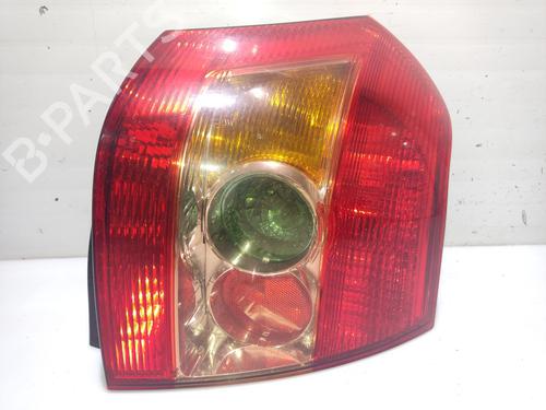 Used Right taillight TOYOTA COROLLA (_E12_) 2.0 D-4D (CDE120R, CDE120L_) (110 hp) 24891229