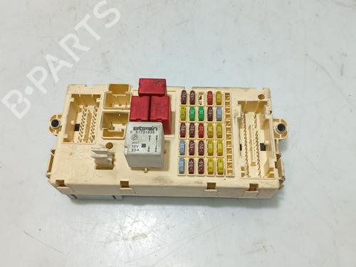 Used Fuse box FIAT STILO Multi Wagon (192_) 1.9 JTD (140 hp) 31107170
