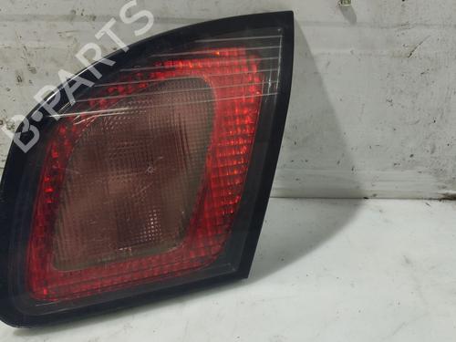 Used Right tailgate light NISSAN PRIMERA Hatchback (P11) 2.0 TD (90 hp) 31106304