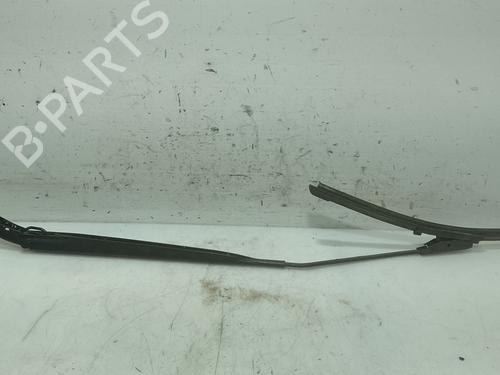 Used Front windshield wiper arm Front windshield wiper arm RENAULT MEGANE III Grandtour (KZ0/1) 1.5 dCi (KZ1M, KZ1W, KZ0R) (106 hp) 39207873 39207873