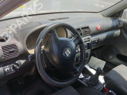 Left taillight SEAT LEON (1M1) 1.6 16 V | BP31108145C34 