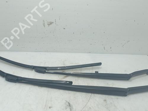 Used Front windshield wiper arm Front windshield wiper arm BMW 3 (E46) 325 i (192 hp) 35979743 35979743