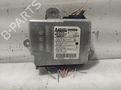 Airbag styreenhed RENAULT MEGANE II (BM0/1_, CM0/1_) [2001-2012]  31099557