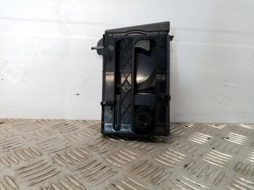 Used Cup/Object holder Cup/Object holder TOYOTA VERSO (_R2_) 1.6 D4-D (WAR20_) (112 hp) 18994162 18994162