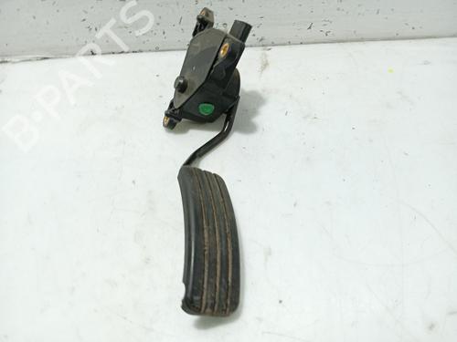 Used Pedal RENAULT MEGANE II Saloon (LM0/1_) 1.9 dCi (LM0G, LM1G, LM2C) (120 hp) 31100530
