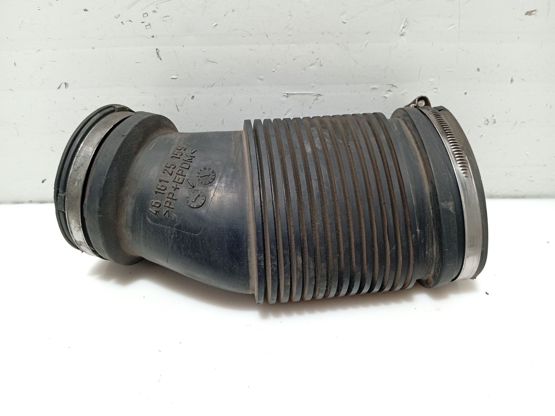 Tubo FORD MONDEO IV Saloon (BA7) 31107784 | B-Parts