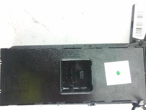 Used Left front window switch Left front window switch VW PASSAT B7 (362) 1.6 TDI (105 hp) 18360342 18360342