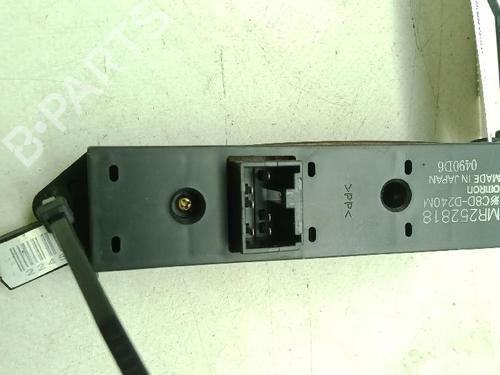 Right front window switch MITSUBISHI PAJERO CLASSIC (V2_W, V6_W, V7_W) 2.5 TD (V24W) | BP33571119I26 - Image 2