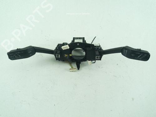 Forlygtekontakt SEAT ATECA (KH7, KHP) 1.0 TSI (116 hp) 31989297