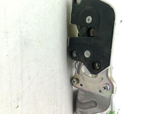 Used Tailgate lock MITSUBISHI PAJERO IV (V8_W, V9_W) 3.2 DI-D 4WD (V98W, V88W) (200 hp) 30271181