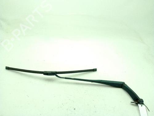 front-windshield-wiper-arm-hyundai-i30-gd-2011-28838846 main image