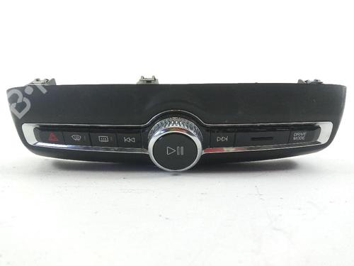 switch-volvo-xc40-536-t3-p31456672-2017-18366329 main image