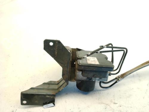 Used ABS pump IVECO DAILY VI Van 33S15, 35S15, 35C15 (146 hp) 29475118