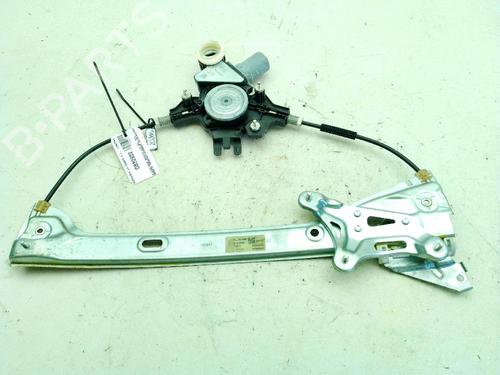 Used Front right window mechanism Front right window mechanism TOYOTA COROLLA Hatchback (_E21_, _EA1_, _EH1_) 1.8 Hybrid (ZWE211) (98 hp) 23999695 23999695