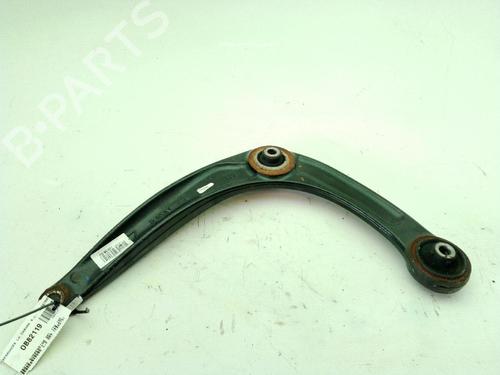Venstre foran bærearm PEUGEOT 5008 (0U_, 0E_) 1.2 (131 hp) 30410606