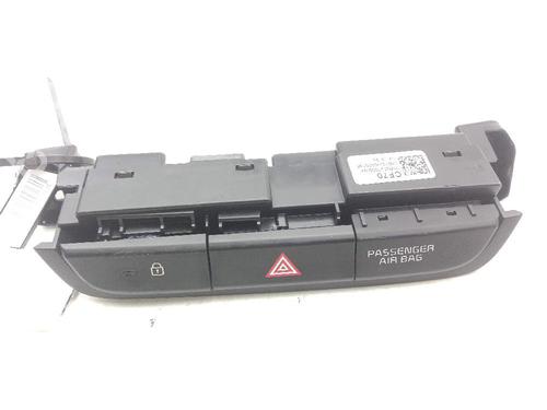 warning-switch-kia-ceed-cd-2018-24001117 main image