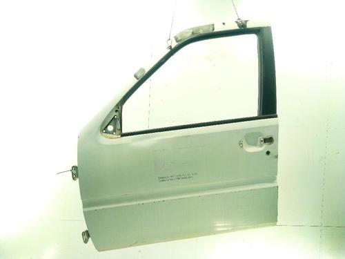 Used Left front door NISSAN TERRANO II (R20) 2.7 TDi 4WD (125 hp) 30410481