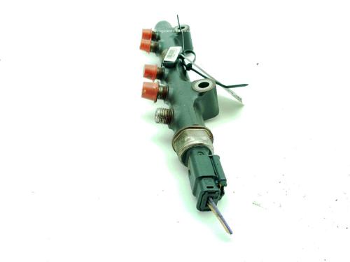 Used Injection rail Injection rail PEUGEOT 5008 (0U_, 0E_) 1.6 HDi (114 hp) 32132415 32132415
