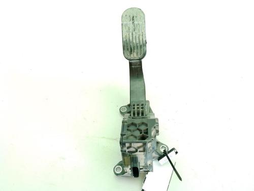Pedal Pedal TOYOTA HILUX VIII Pickup (_N1_) 2.4 D (GUN112_, GUN122_, GUN135_, GUN120_, GUN135R,... (150 hp) 39579852 39579852