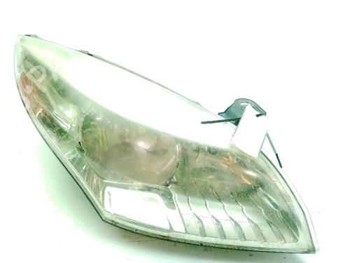 Używane Lampa przednia prawa RENAULT MEGANE III Hatchback (BZ0/1_, B3_) 1.5 dCi (86 hp) 30919796