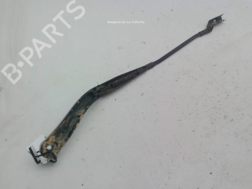 front-windshield-wiper-arm-renault-trafic-iii-van-fg_-2014-29498192 main image