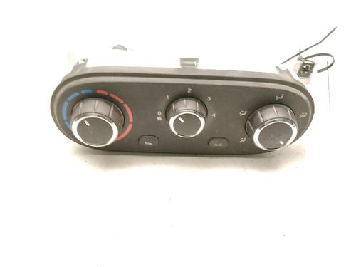 Used Climate control Climate control IVECO DAILY VI Van 33S14, 35S14, 35C14, 42S14 (136 hp) 40121701 40121701