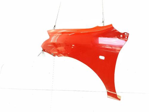 Guarda-lamas esquerdo Guarda-lamas esquerdo TOYOTA COROLLA (_E12_) 1.4 D (NDE120_, NDE120R) (90 hp) 35973768 35973768