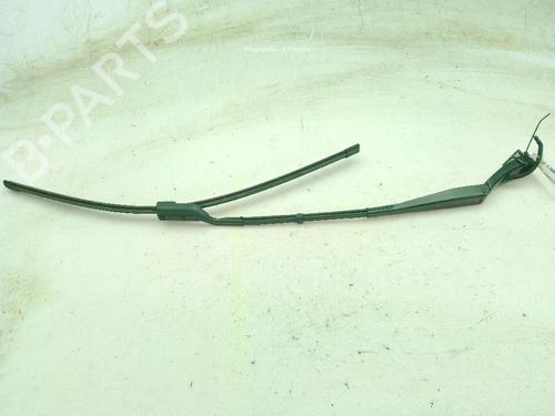 Used Front windshield wiper arm OPEL GRANDLAND / GRANDLAND X (A18, P1UO) 1.2 (75) (131 hp) 25932664