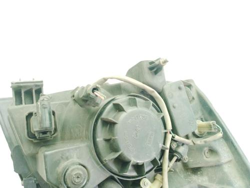 Left headlight HYUNDAI H-1 Van (A1) 2.5 CRDi | BP32204009C28