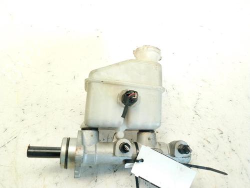 Used Brake master cylinder HYUNDAI i30 (FD) 1.6 CRDi (90 hp) 29583247