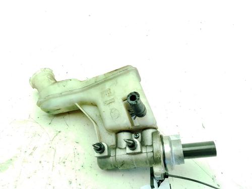 brake-master-cylinder-kia-sportage-iii-sl-2009-2010-2011-2012-2013-2014-2015-2016-2017-36155881 main image