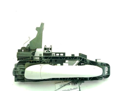 front-left-exterior-door-handle-mercedes-benz-e-class-w213-2016-34577688 main image