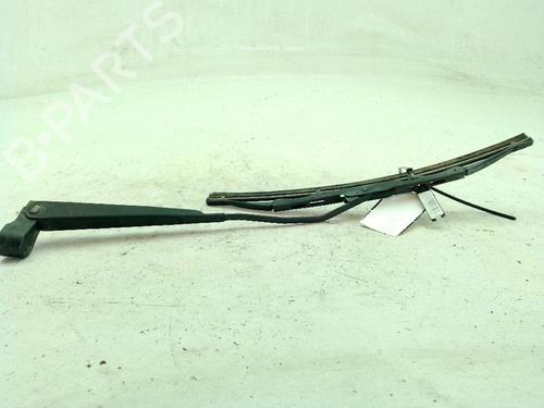 Used Rear windshield wiper arm SUZUKI GRAND VITARA I (FT, HT) 2.0 HDI 110 16V 4x4 (SQ420D, TD83V) (109 hp) 27173560