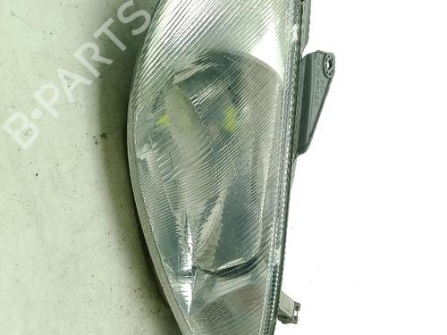 Used Right headlight PEUGEOT 206 Hatchback (2A/C) 1.4 i (75 hp) 32154906