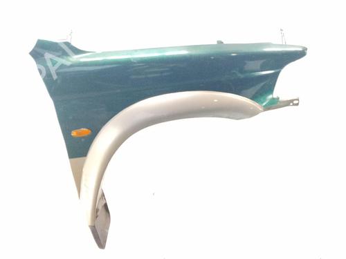 Used Right front fenders MITSUBISHI PAJERO SPORT I (K7_, K9_) 2.5 TD (K94W) (99 hp) 32104012