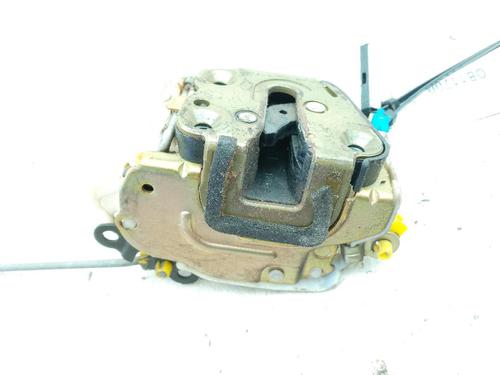 Used Front left lock NISSAN TERRANO II (R20) 2.7 TD 4WD (101 hp) 23998626
