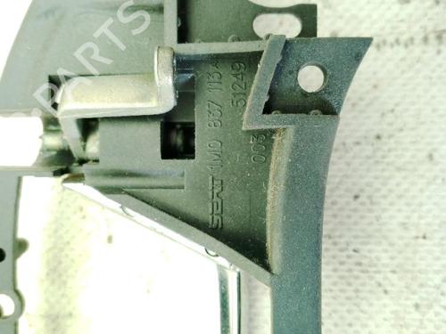 Front left interior door handle SEAT LEON (1M1) 1.6 16 V | BP26705295I13 