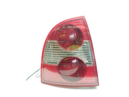 Venstre baglygte VW PASSAT B5.5 (3B3) 1.9 TDI (130 hp) 30526075