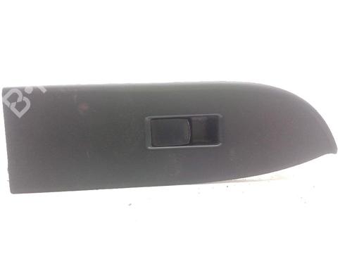 Used Right front window switch Right front window switch SUZUKI GRAND VITARA II (JT, TE, TD) 1.9 DDiS All-wheel Drive (JT419, TD44, JB419WD, JB419XD,... (129 hp) 24046161 24046161