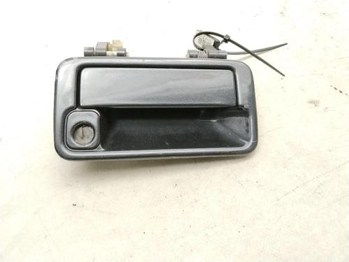 front-right-exterior-door-handle-suzuki-grand-vitara-i-ft-ht-1998-1999-2000-2001-2002-2003-2004-2005-2006-2007-2008-36554922 main image