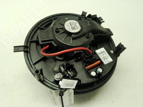 Used Heater blower motor Heater blower motor VW GOLF VII (5G1, BQ1, BE1, BE2) 1.6 TDI (110 hp) 39047650 39047650