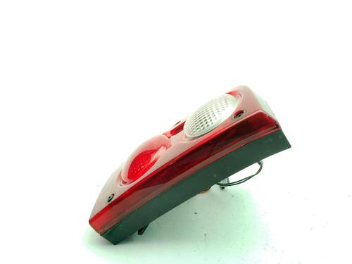 Left taillight LAND ROVER FREELANDER I (L314) 2.0 Td4 4x4 | BP32259858C34