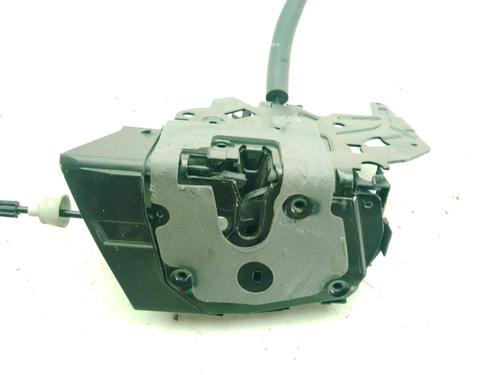 front-left-lock-jaguar-xe-x760-2015-28419543 main image