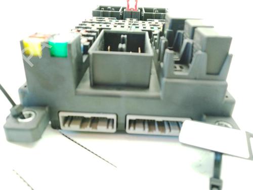 Fuse box LAND ROVER DISCOVERY SPORT (L550) 2.0 D 4x4 | BP30771540E1 - Image 2