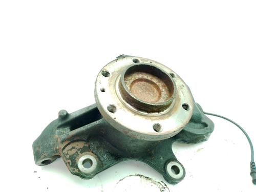 Used Right front steering knuckle Right front steering knuckle MERCEDES-BENZ SPRINTER 3,5-t Van (B906) 311 CDI 4x4 (906.631, 906.633, 906.635, 906.637) (109 hp) 33688534 33688534