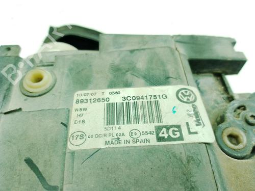 Left headlight VW PASSAT B6 (3C2) 2.0 TDI | BP29821850C28