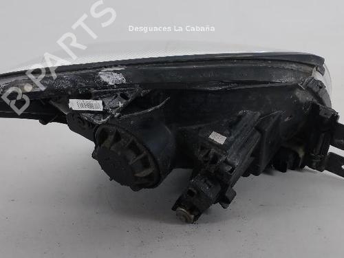 Left headlight KIA SPORTAGE II (JE_, KM_) 2.0 16V 4WD | BP24000465C28
