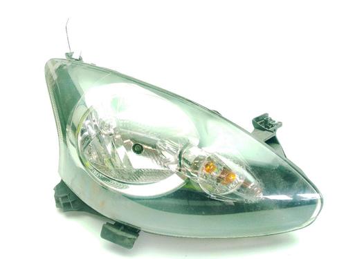 Used Right headlight TOYOTA AYGO (_B1_) 1.0 (KGB10_, KGB10R) (68 hp) 31243183