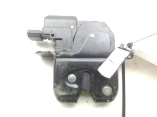 Used Tailgate lock Tailgate lock RENAULT MEGANE III Hatchback (BZ0/1_, B3_) 1.6 16V (BZ1B, BZ1H) (110 hp) 24049876 24049876