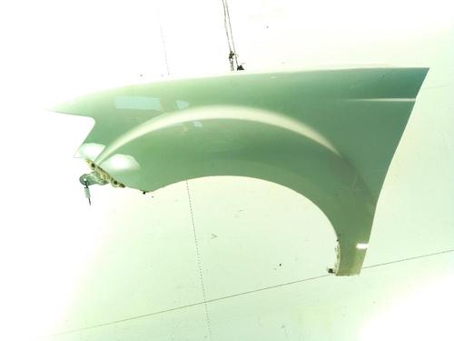 Used Left front fenders MITSUBISHI OUTLANDER II (CW_W) 2.0 DI-D (CW8W) (140 hp) 30844982